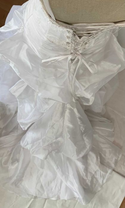 Bajkowa nowa suknia ślubna 38 M Princessa z trenem outlet okazja biała