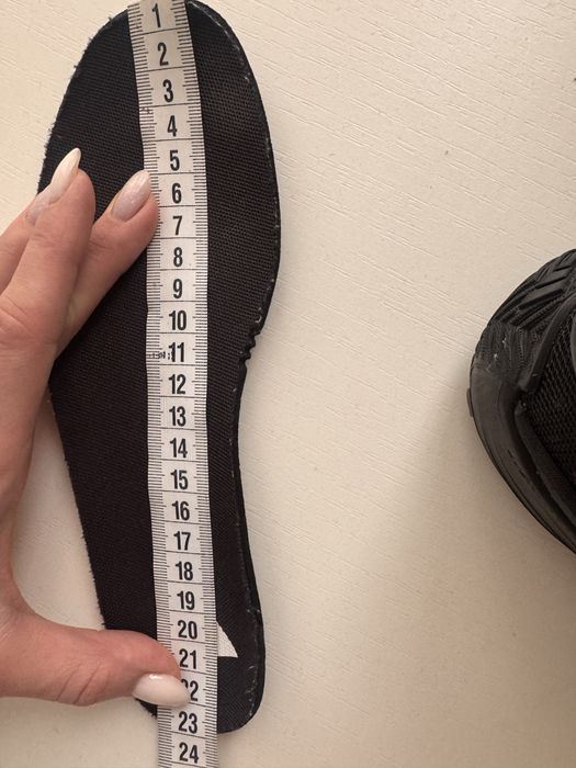 Високі кросівки adidas