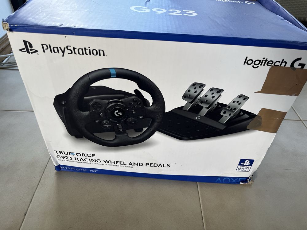 Volante e pedais logitech