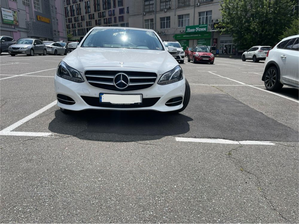 Mersedes-Benz E-Class 2015рік