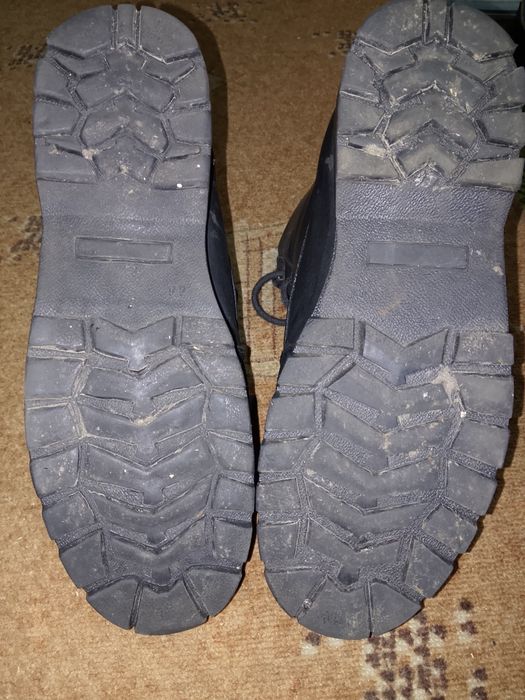 Продам ботинки зимние