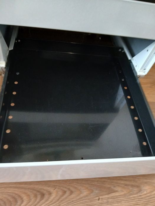 Електроплита з духовко 50×60×80