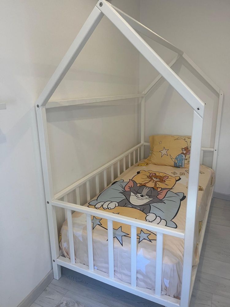Cama casa crianca