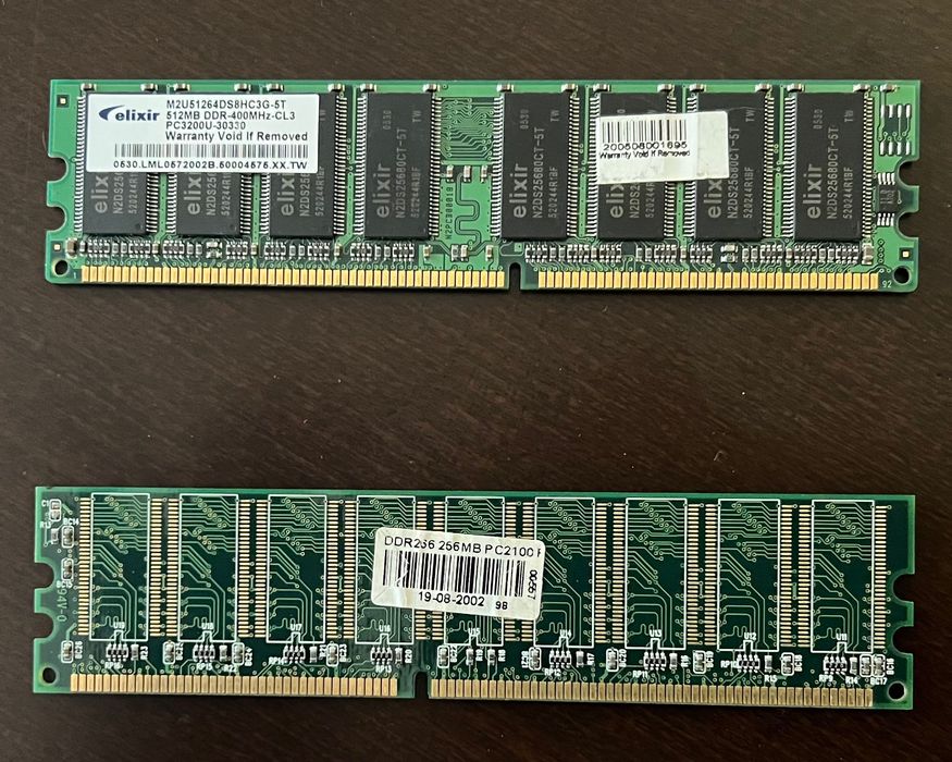 Placa de memória DDR64409441316609121