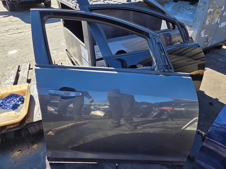 OPEL ASTRA J KOMBI z177 Kompletne drzwi prawe TYLNE