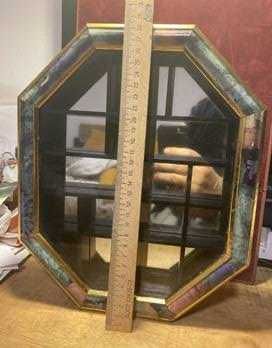 Полка настенная зеркальная для сувениров Зеркало Шкафчик на стену Днеп