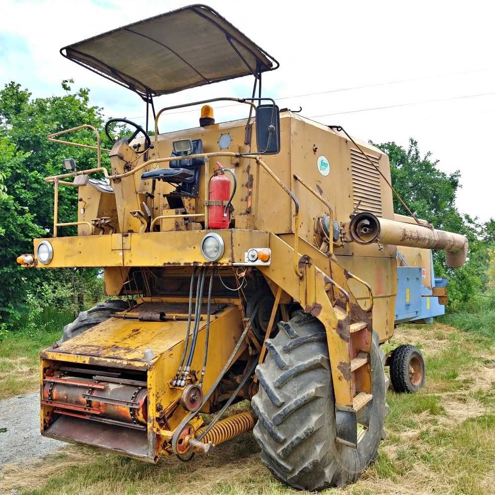 Kombajn zbożowy FMŻ 1985r. Bizon Z056 wózek heder stół do rzepaku ZO56
