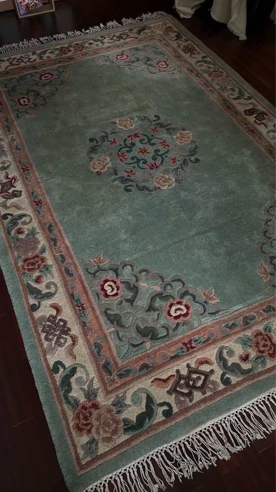 Carpete verde antiga