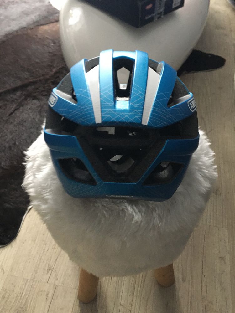 Kask rowerowy Abus