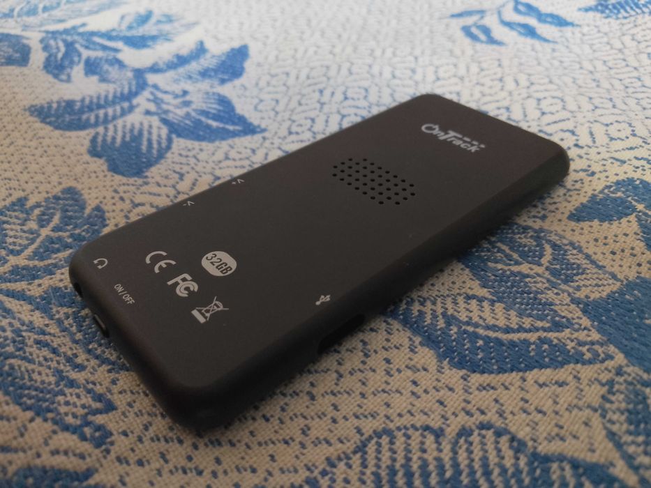 MP3 плеєр OnTrack Q06 - 32GB, Bluetooth 5.0, майже новий.