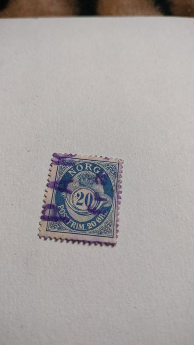 Norwegia 20 Øre – Klasyczny Znaczek "Korona Posthorn" (XIX/XX w.)