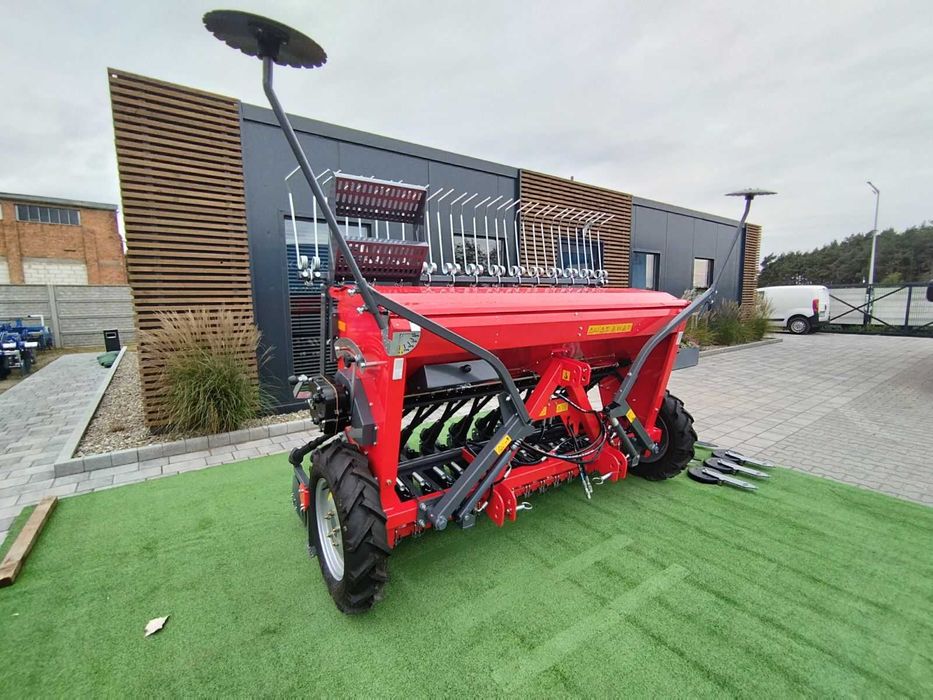 Siewnik Zbożowy Talerzowy EURO-MASZ 2,5m 2,7m 3,0m Do Zboża Redlice