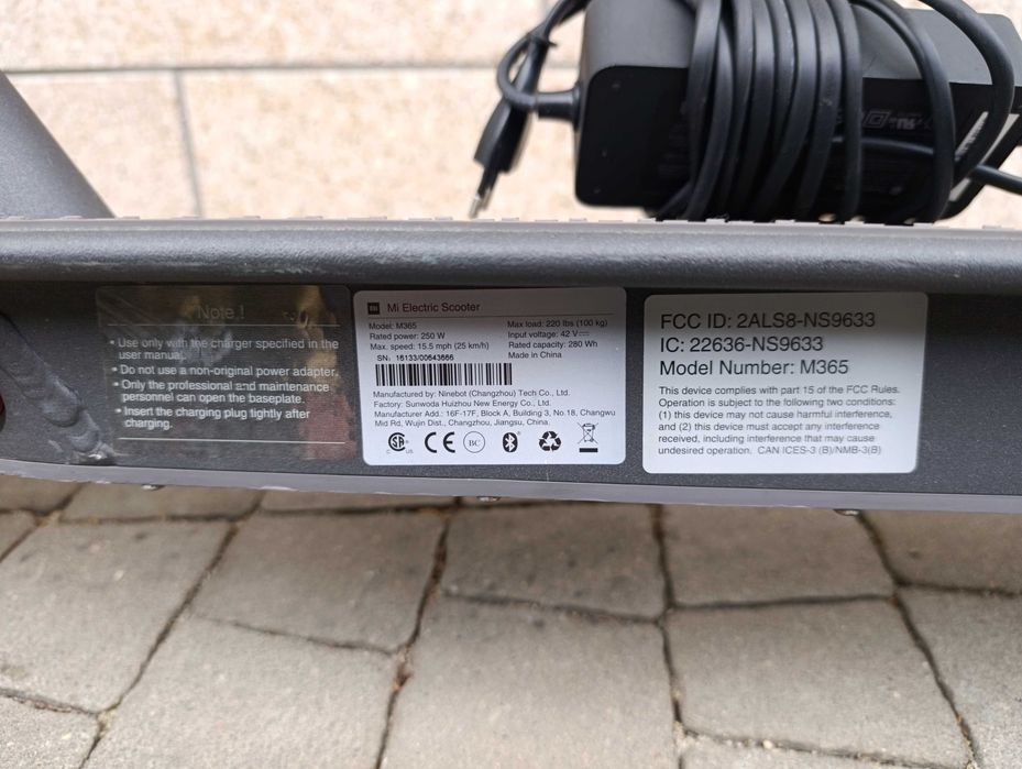 Hulajnoga Xiaomi M365 stan bardzo dobry