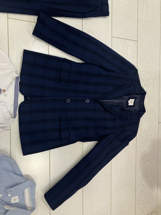 Komplet garnitur marynarka spodnie 2x koszula 146