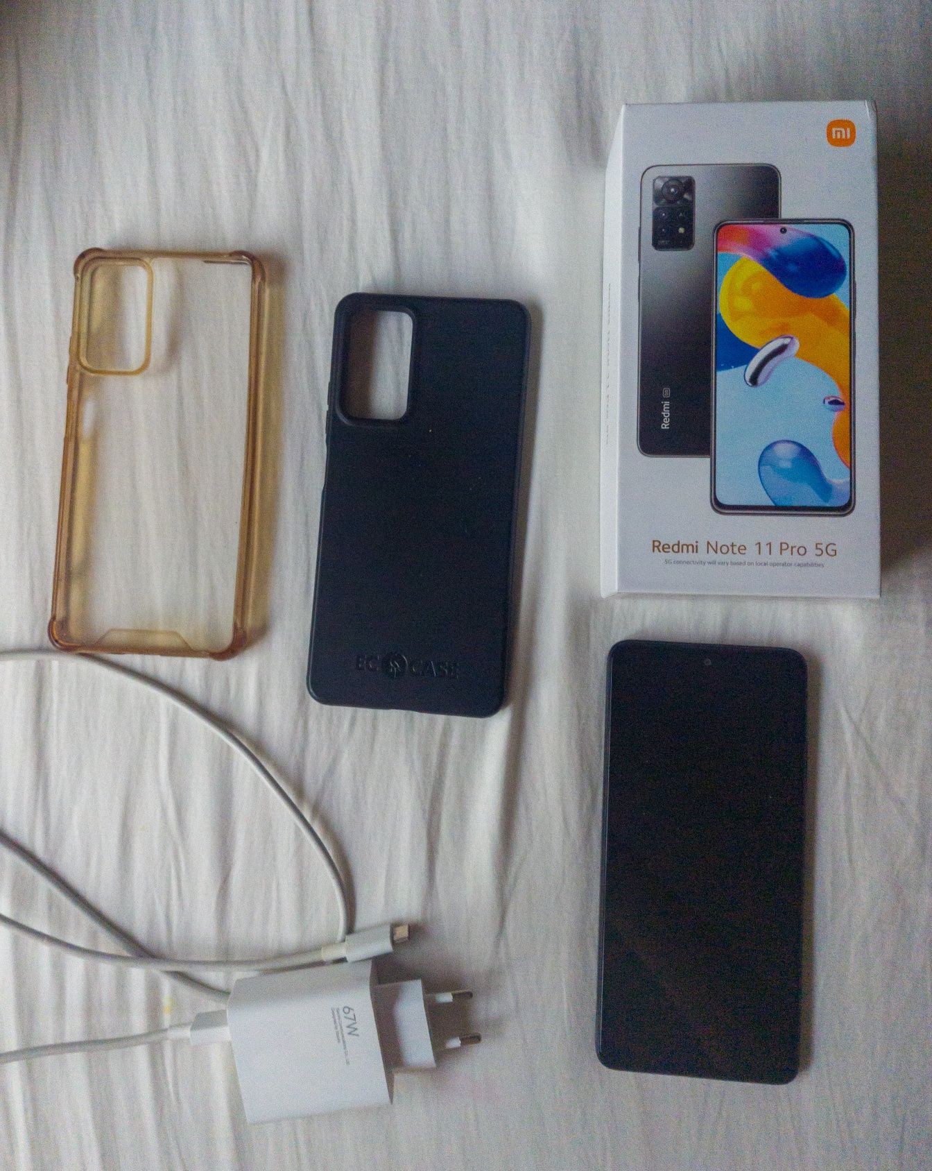 Redmi Note 11 Pro 5G com 2 capinhas
