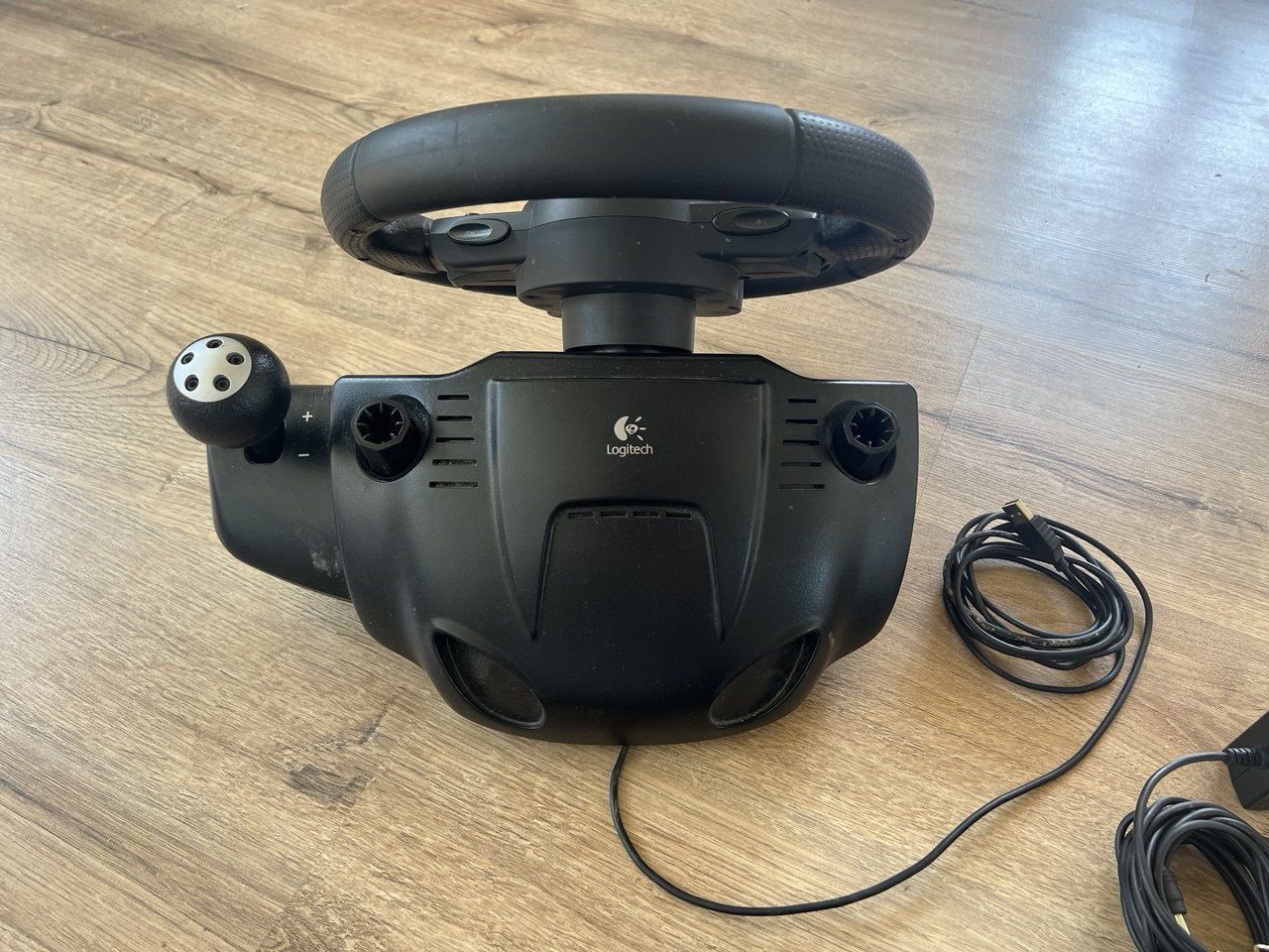 Руль Logitech driving force gt