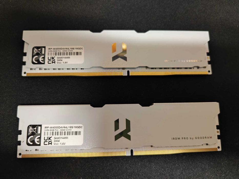Pamięć RAM GOODRAM IRDM 2x8GB 4000MHz CL18