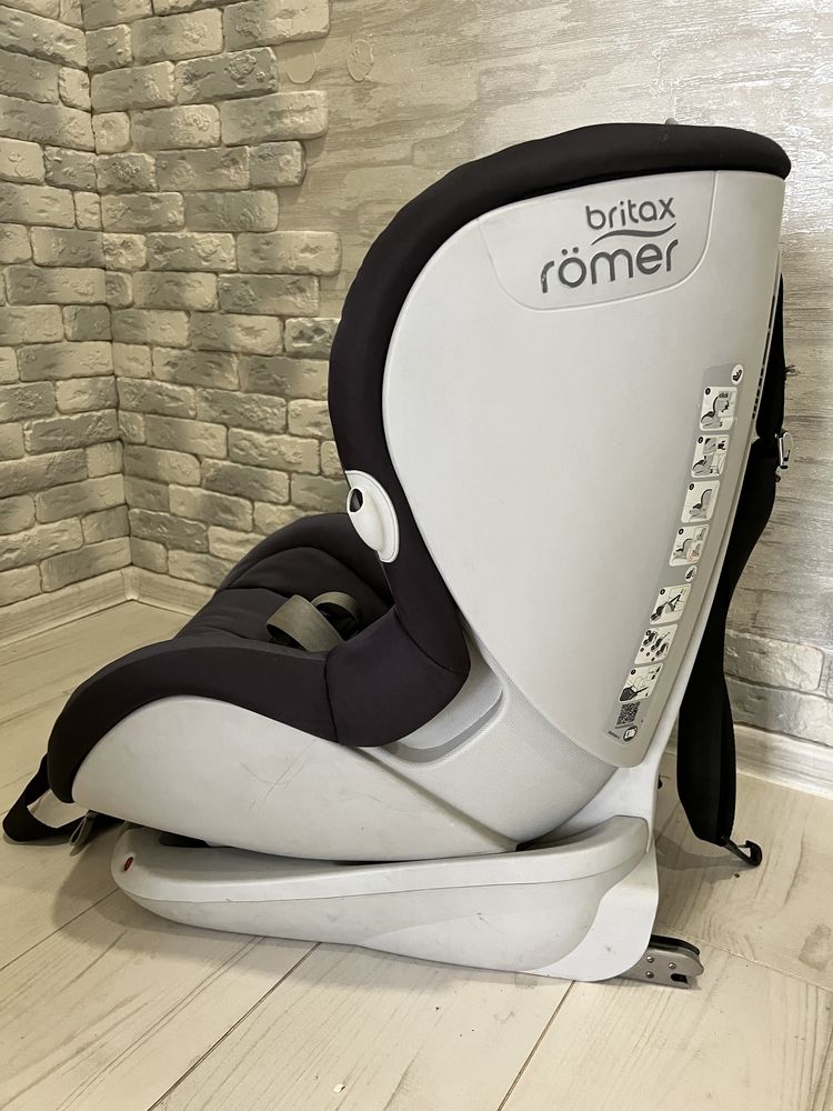 Дитяче автокрісло Britax Romer