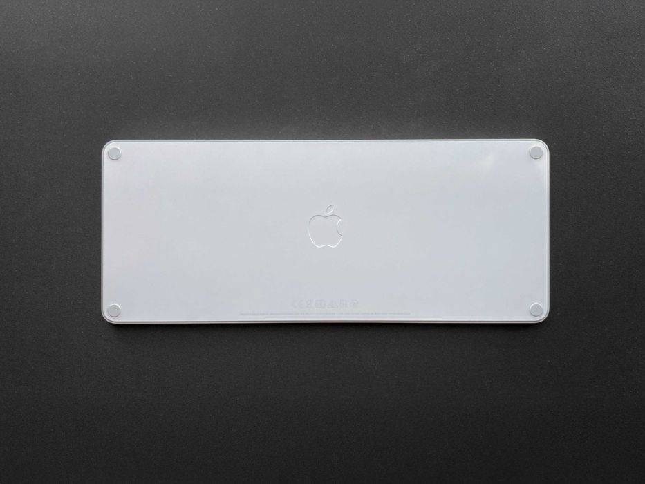 Apple Magic Keyboard (A2450) Lightning - Branco (Ótimo Estado)