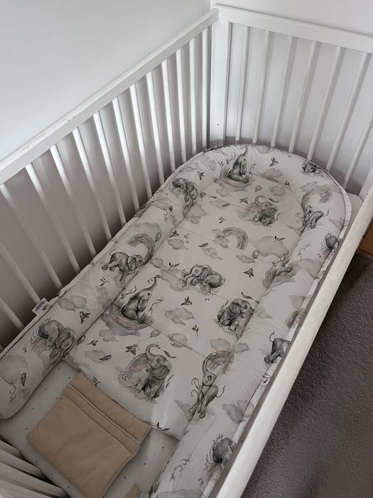Łóżeczko niemowlęce drewniane białe z materacem