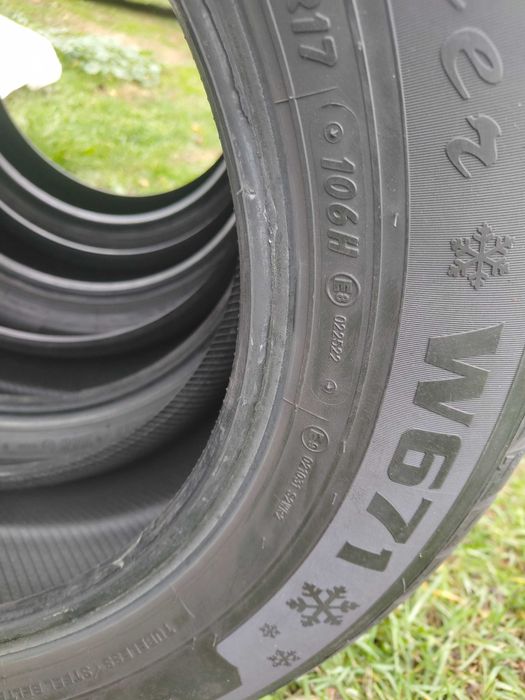 Продам шини 225/65/17