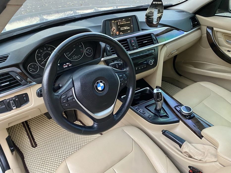 BMW 328i XDrive 2015рік