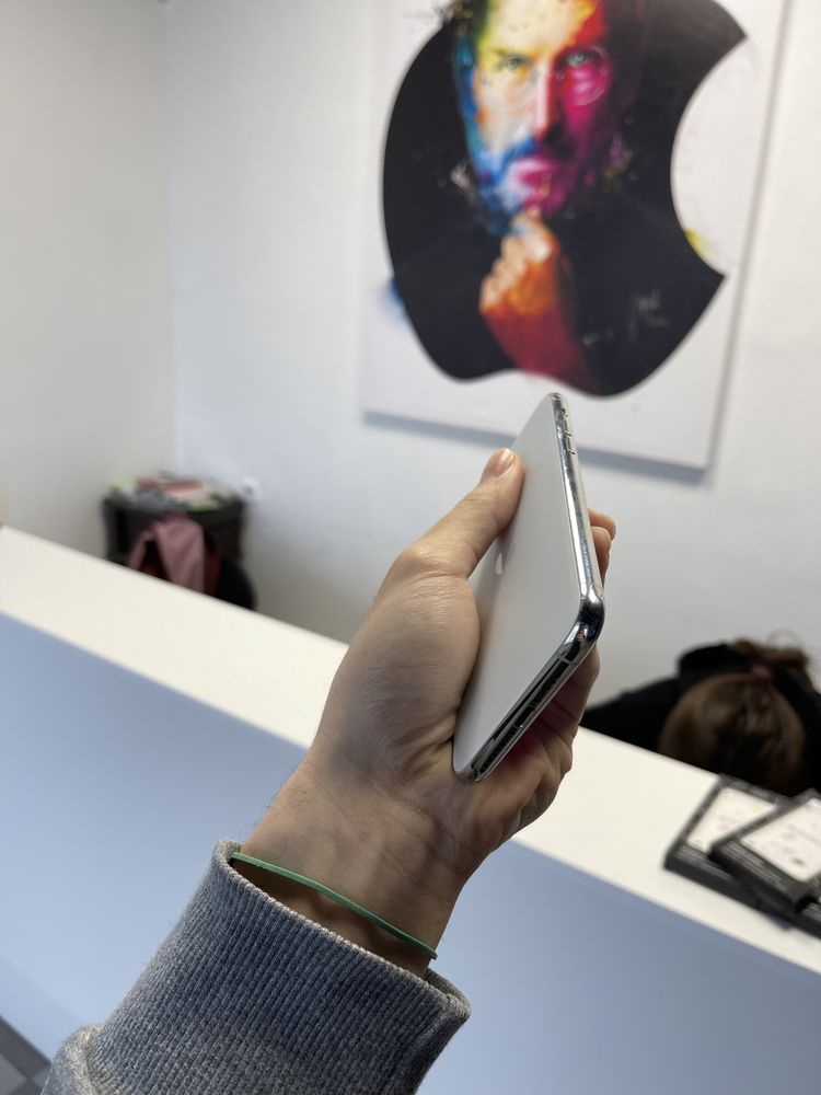 iPhone 11 Pro 256 gb Silver Neverlock от Магазина