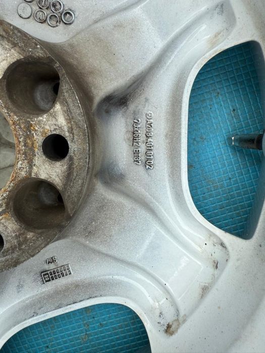 Продам диски Mercedes r 16