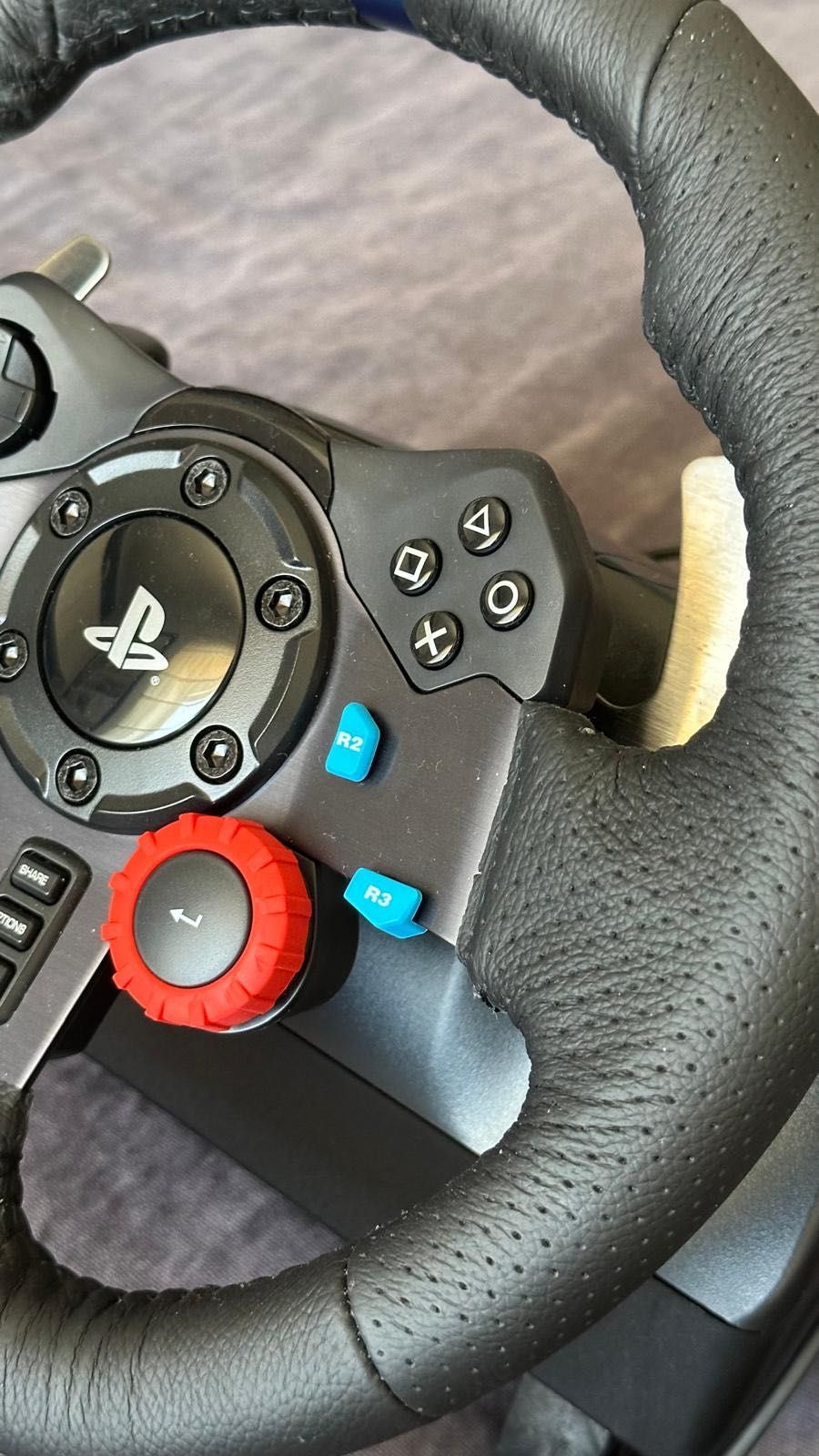 Volante Logitech G29 Driving Force + Pedais (PS4/PS5/PC)