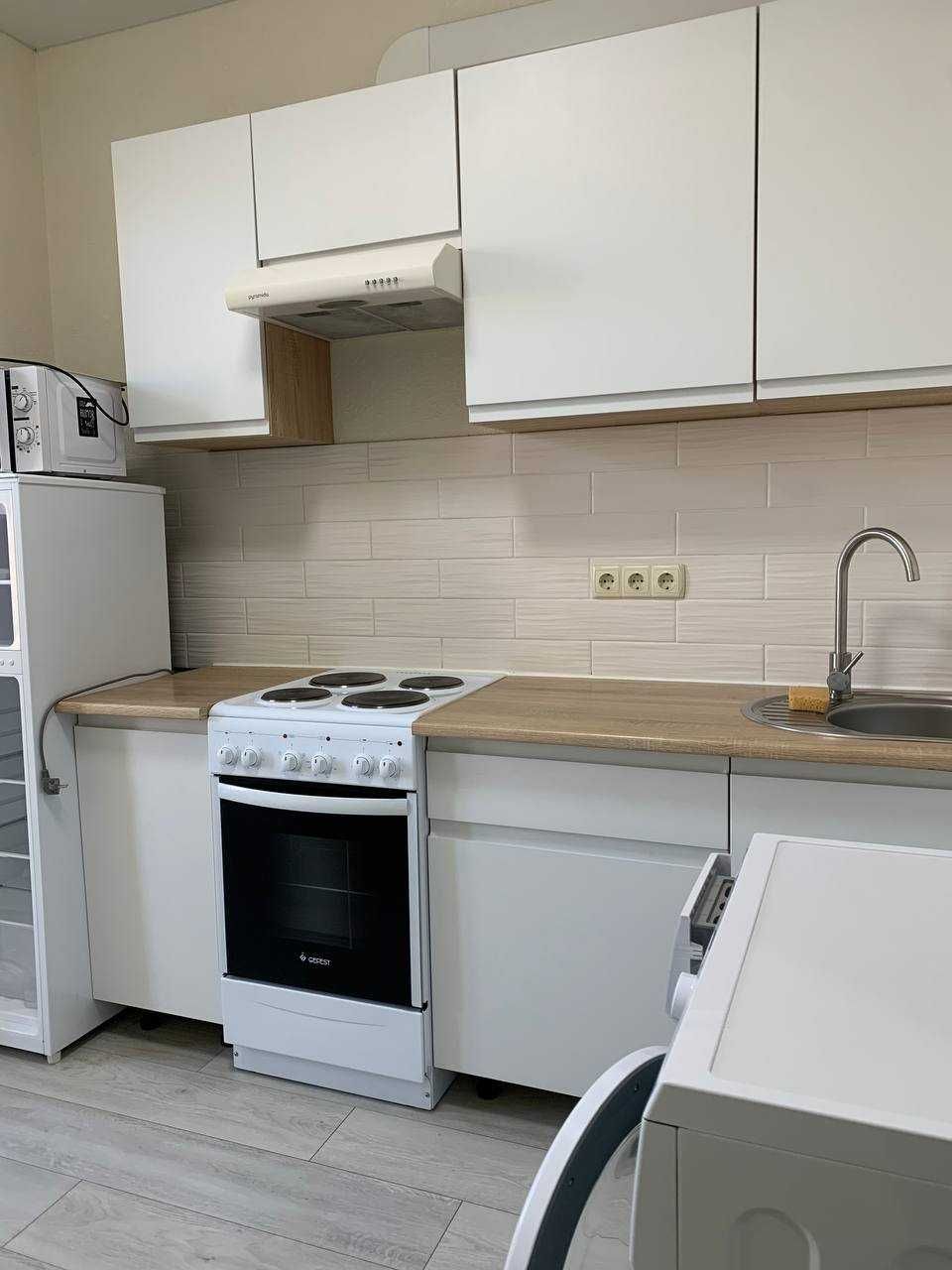 Продам нову, укомплектовану  1 кімнатну кв-ру  на Котовського