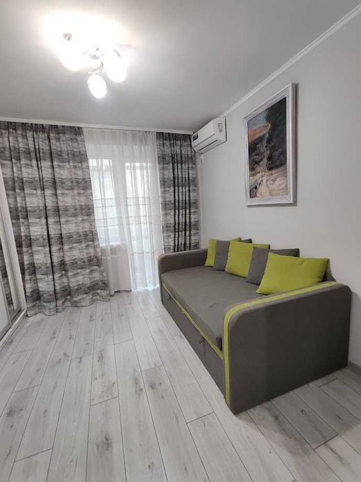 Продається 2-кімн квартира з ремонтом і меблями на вул. Узбецька