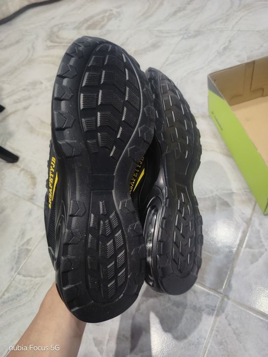 Кросівки ботінкі тактичні не пробіваєма подошва