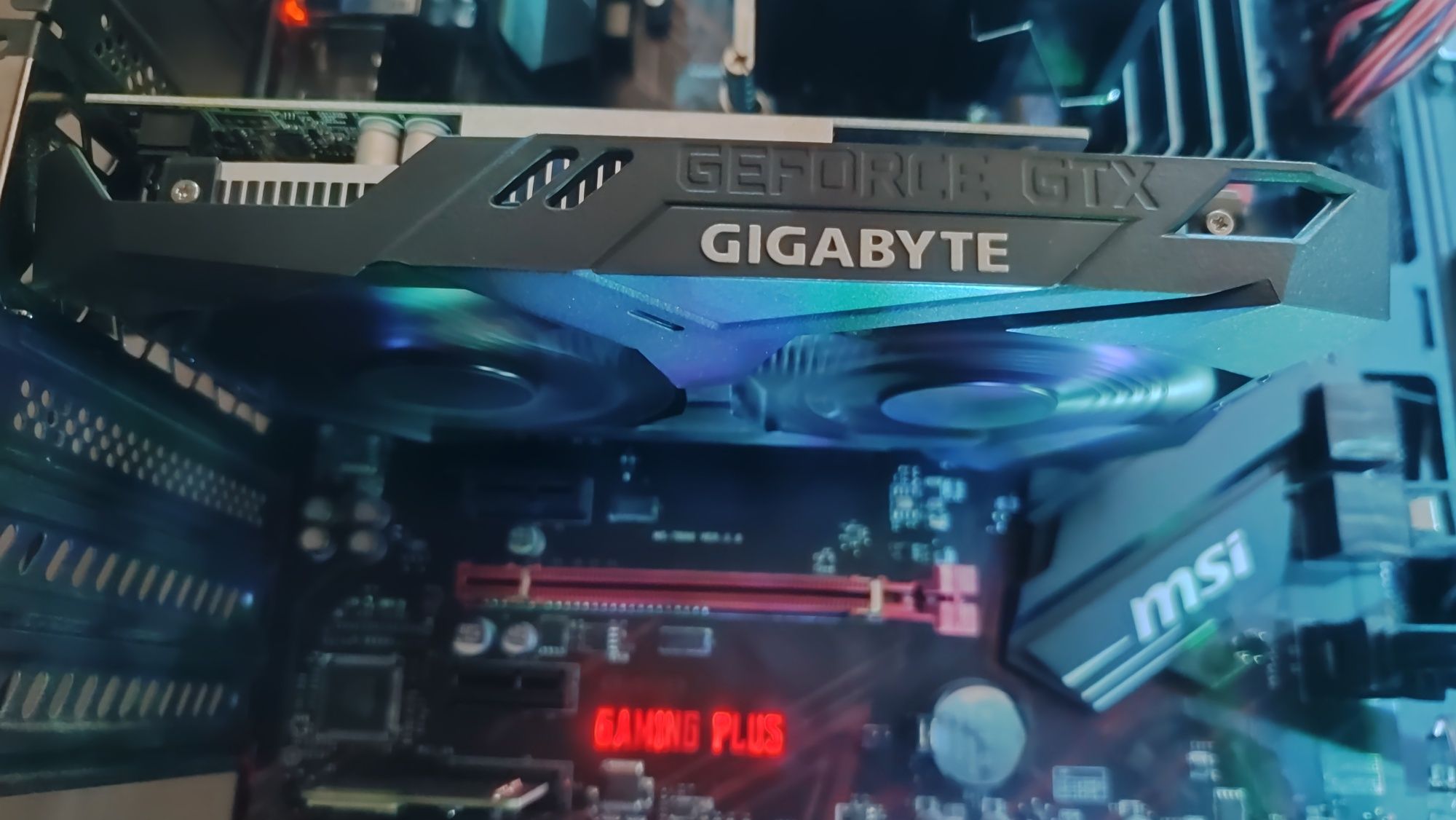Placa gráfica NVIDIA GTX 1650 OC