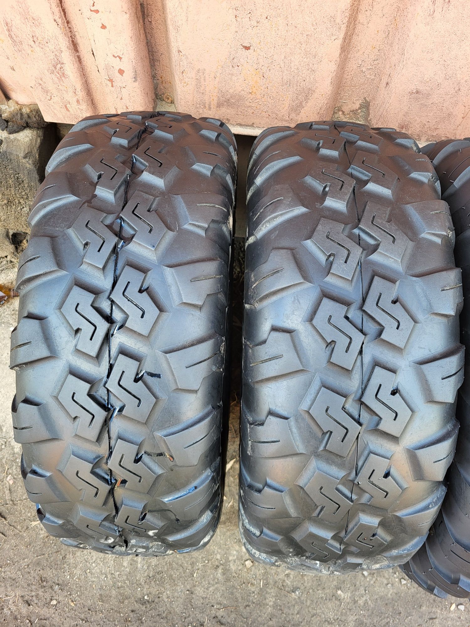 Комплект на квадроцикл Maxxis AT26*8-14 + AT26*10-14 (255/60-14)