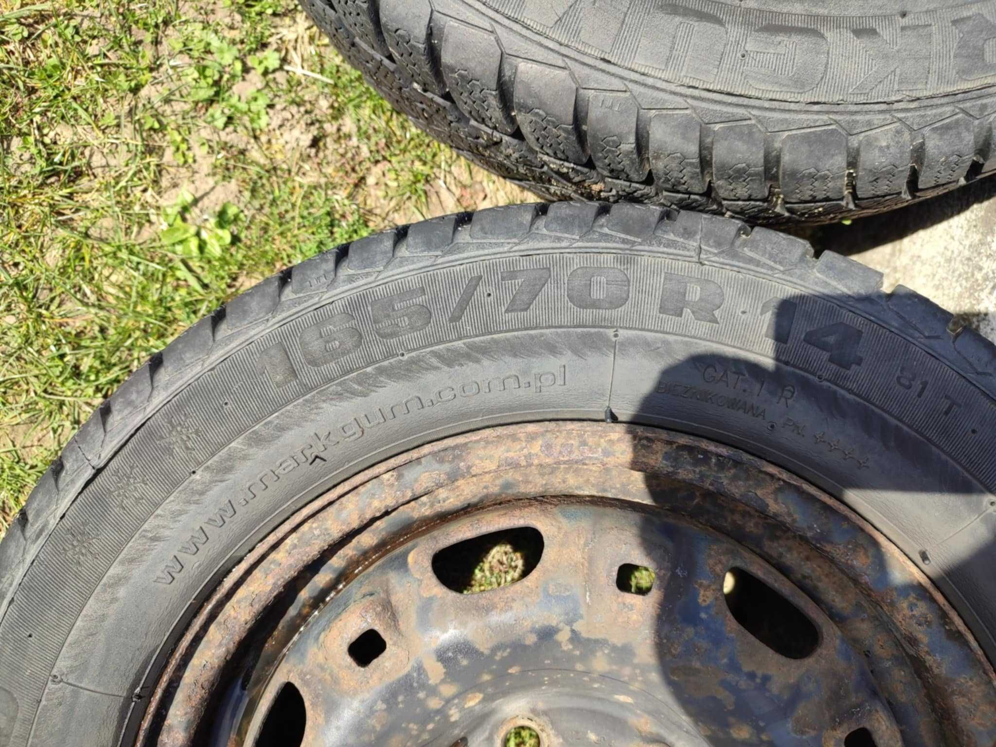 Opony zimowe 165/70 R14 + felgi stalowe + kołpaki
