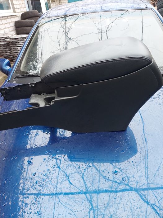 Подлокотник Toyota Camry. Тойота Камри 40. 3,5.