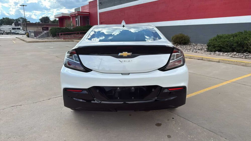 Chevrolet Volt      2017