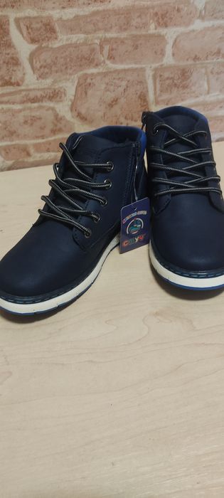 Ботинки утеплені,теплі.Кросівки.
