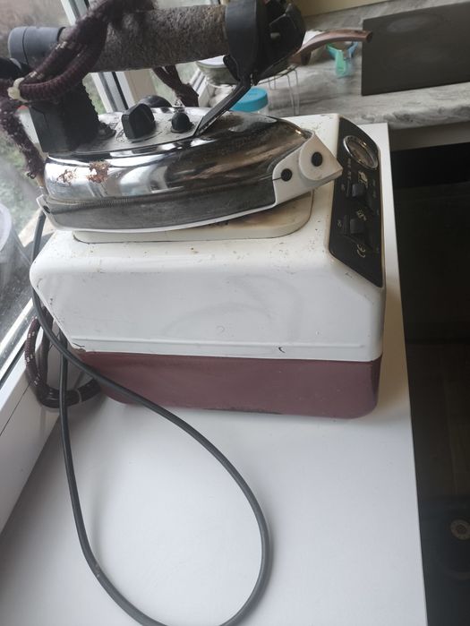 Продам паровой утюг