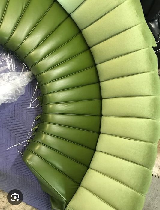 Sofá retro novo para montar. Por favor ler anúncio