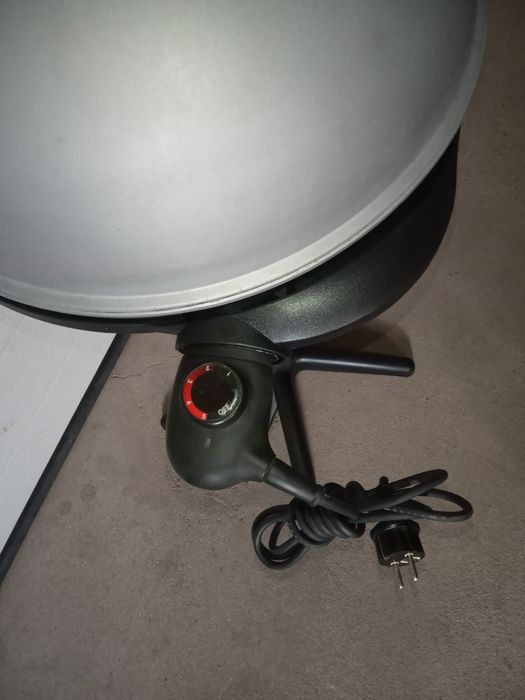 Grill elektryczny z podstawa na taras balkon
 
Grill elektryczny z pod