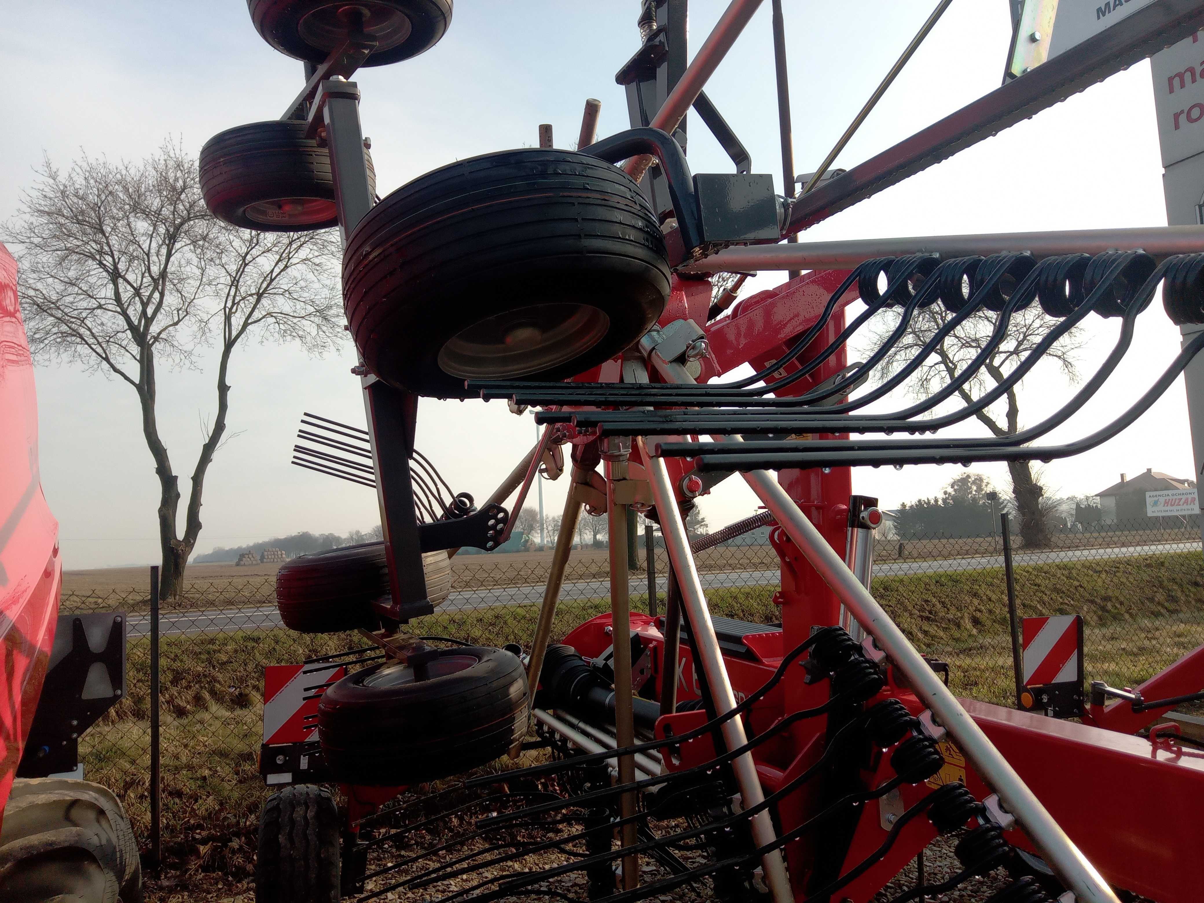 Massey Fergguson RK 672 SD-TRC Demo (zgrabiarka dwukaruzelowa, fella)