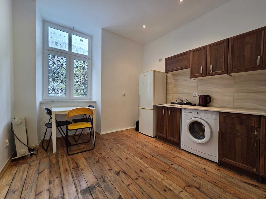 Dwupokojowe mieszkanie  przy ul .Sołtyka