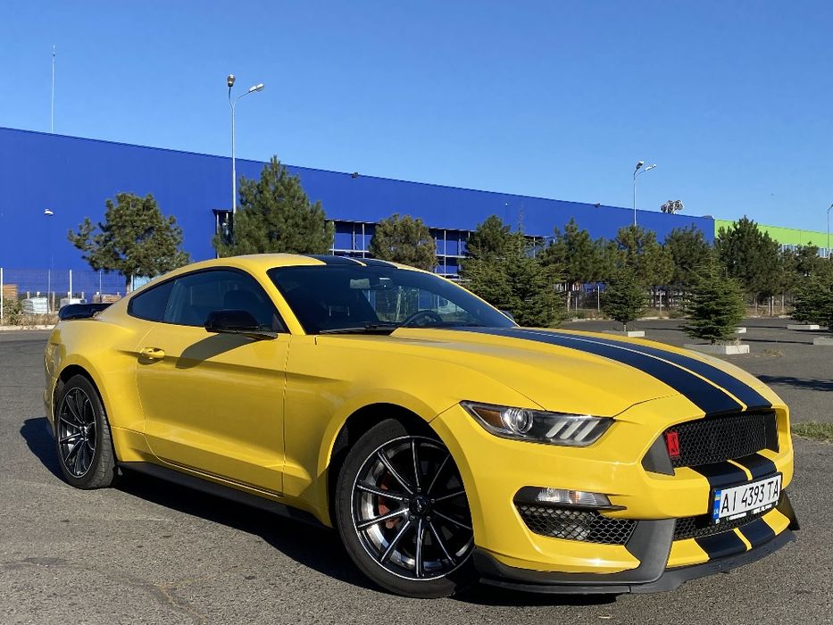 Яскравий Ford Mustang 2015 автомат 2.3 ecoboost turbo
