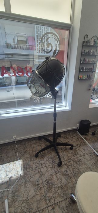 Vende-se recheio de salão de beleza