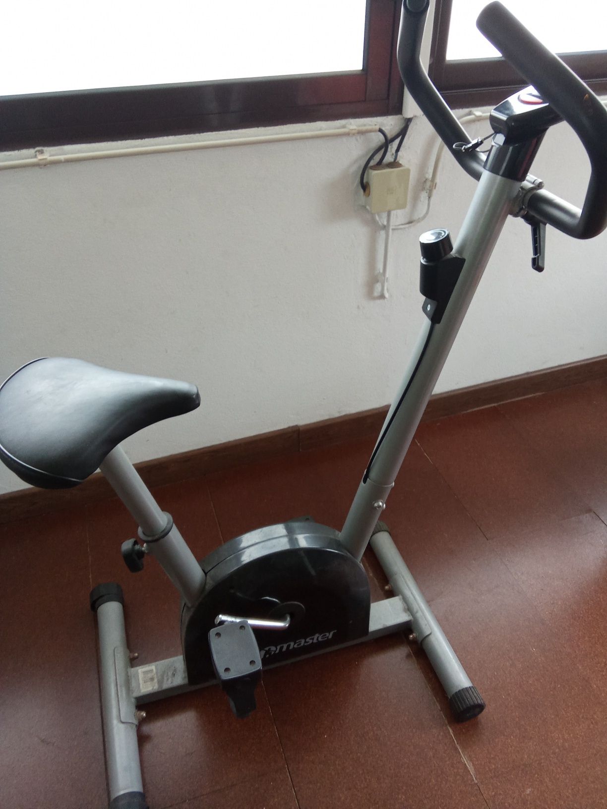 Bicicleta de ginástica