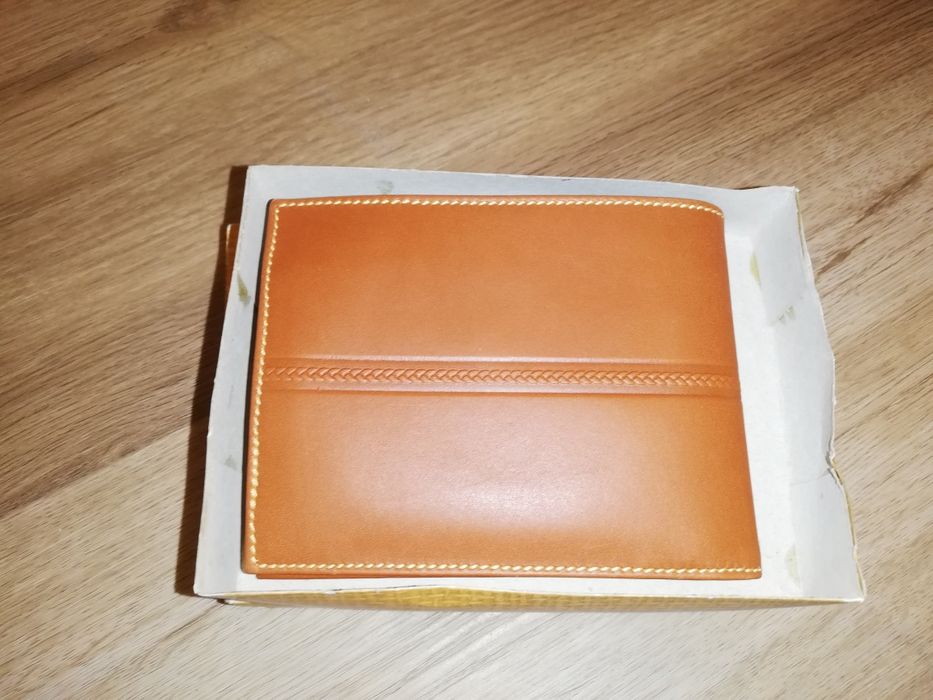 Carteira em pele original - nova