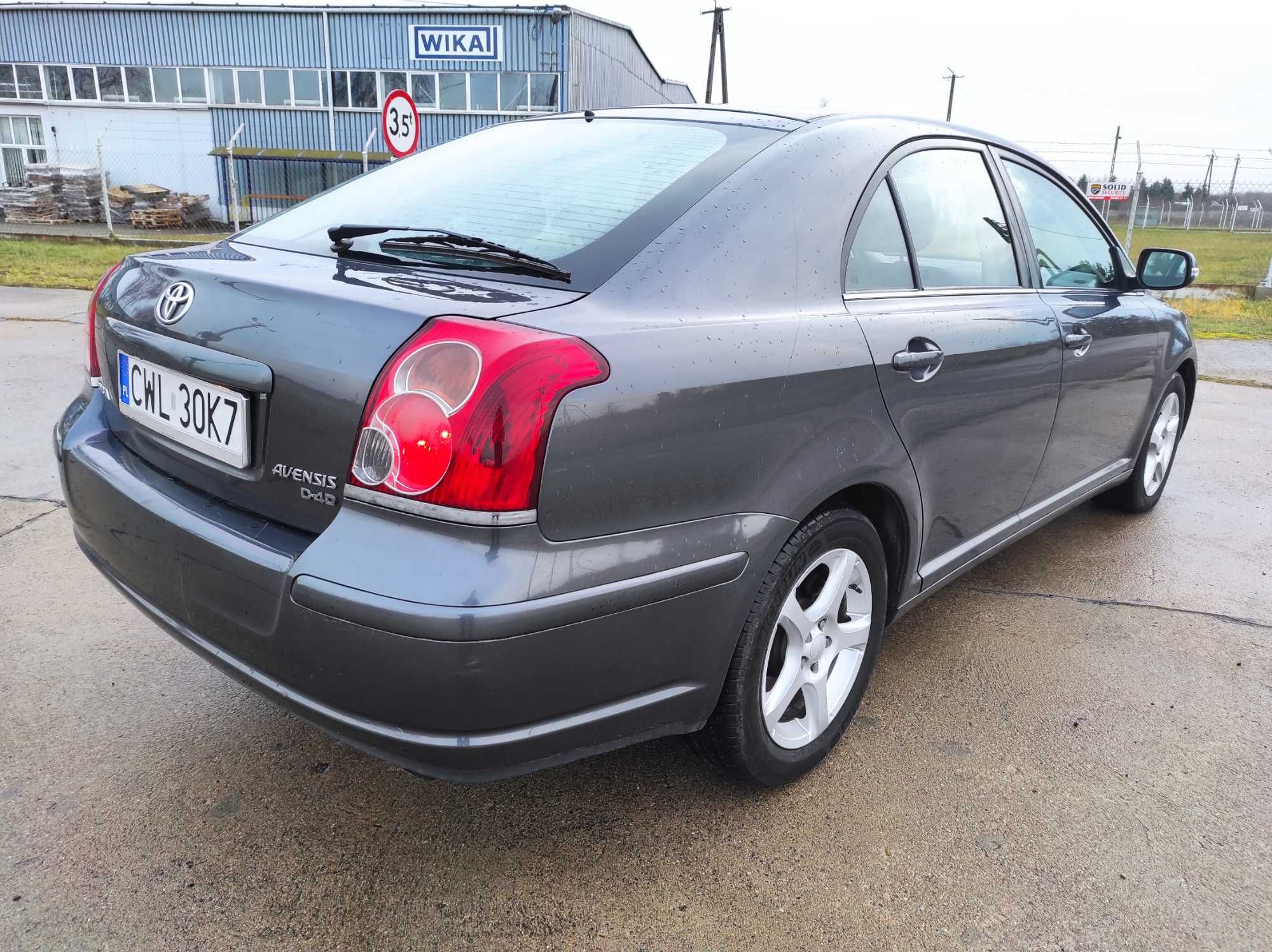 Toyota Avensis 2.0 d4-d 126 KM bezwypadkowa