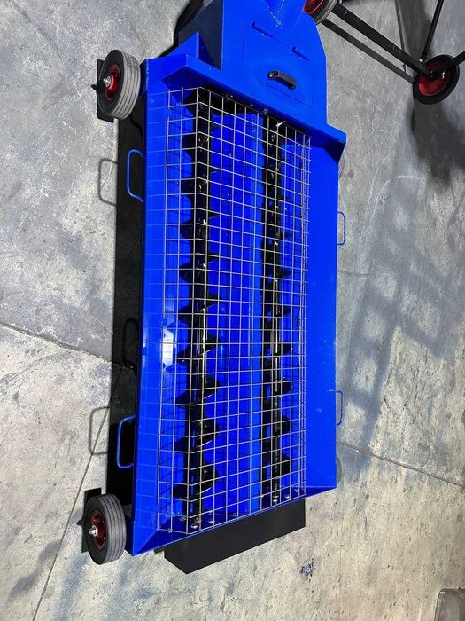 Шнековий навантажувач. Мобільний розвантажувач вагонів (Хопер)