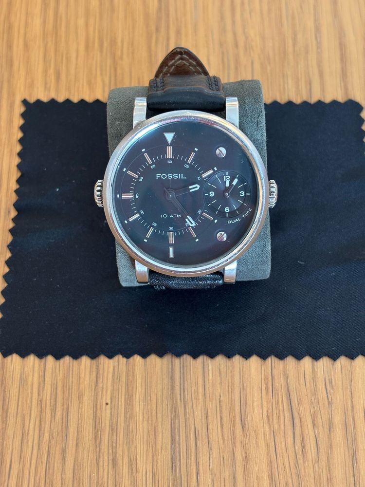 Relogio Fossil preto em excelente estado